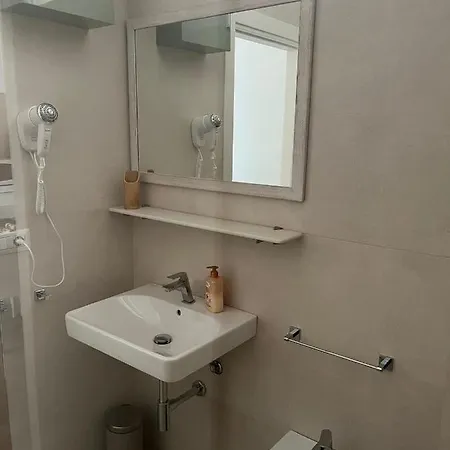 Acquazzurra 2 *