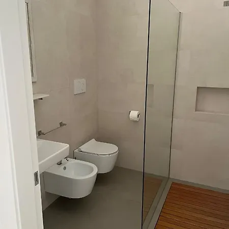 Acquazzurra 2 *